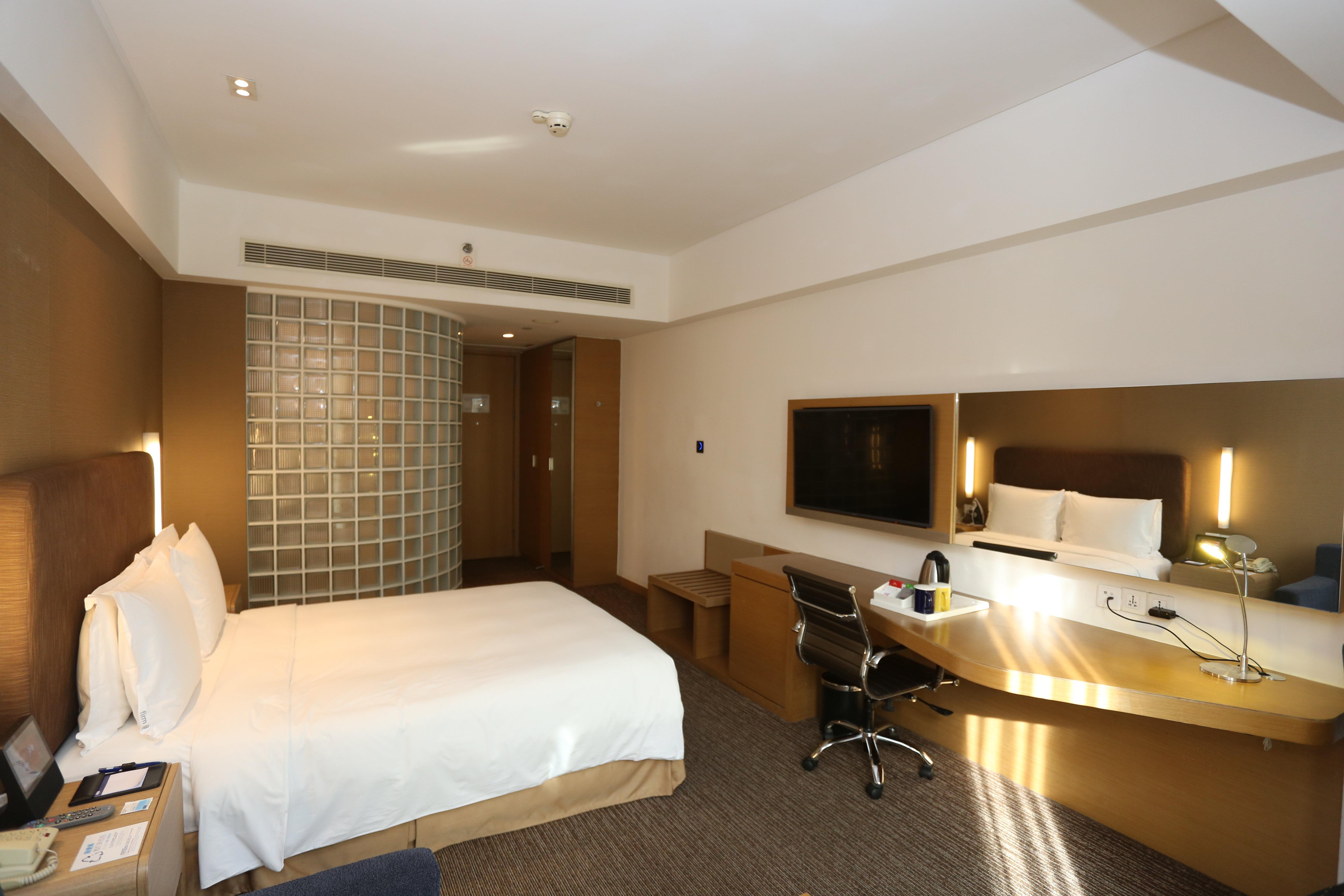 Holiday Inn Express Shanghai Jinsha By Ihg Экстерьер фото